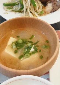 ☺︎玉ねぎと豆腐の味噌汁