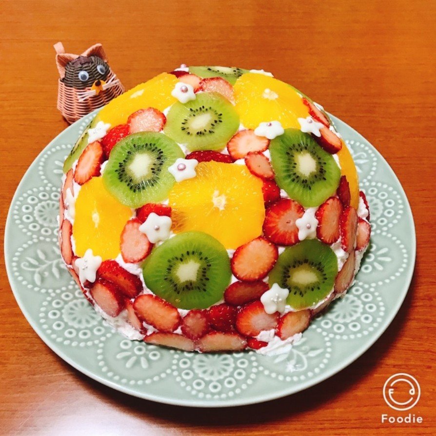 フルーツドームレアチーズのズコットケーキの画像