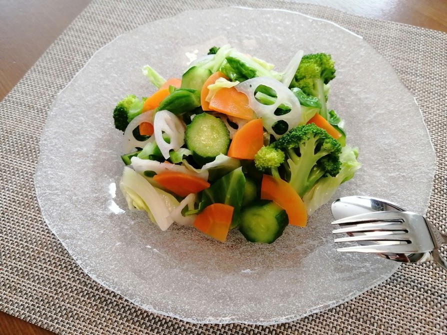 シャキシャキ☆茹で野菜サラダの画像