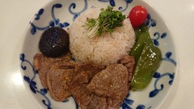 アス飯にも☆牛もも肉の鉄分補強プレート☆