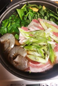 豚バラとエビの緑の野菜鍋 韓国風