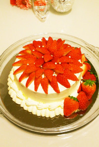 簡単イチゴたっぷりデコレーションケーキ♡