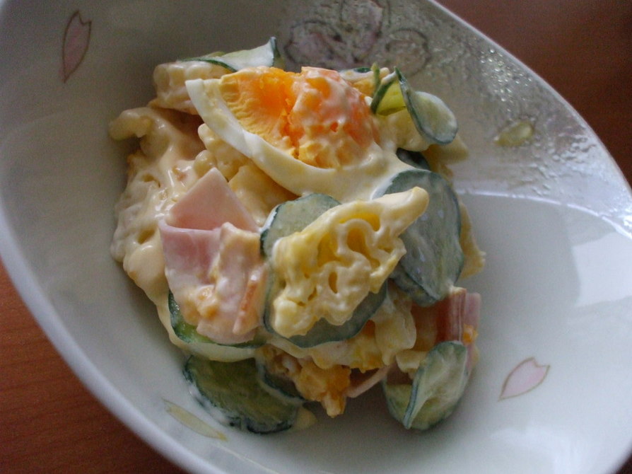 マカロニとゆで卵のサラダ♪の画像