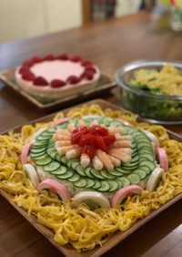 ひな祭り、お誕生日に、お寿司ケーキ