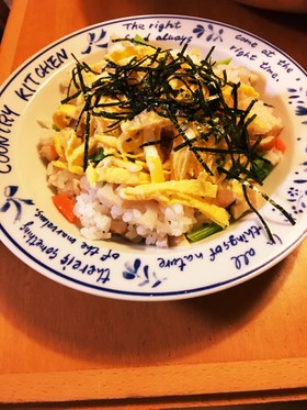 ひな祭りは、ばら寿司に限る。。