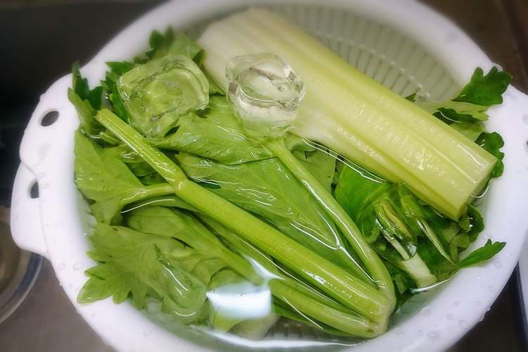 セロリの臭みをやわらげる方法 レシピ 作り方 By さみしがりやなウサギ クックパッド 簡単おいしいみんなのレシピが359万品