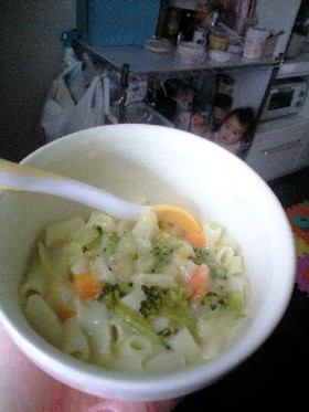 離乳食・後期■コーンスープでマカロニ野菜