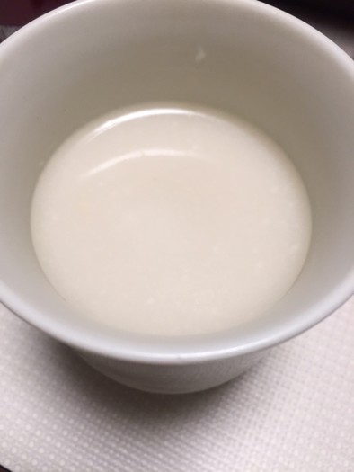 鍋で作る米こうじの甘酒の写真