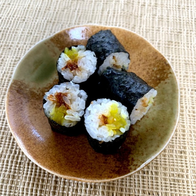 お昼に簡単にできる おしんこ巻き レシピ 作り方 By みさみかキッチン クックパッド 簡単おいしいみんなのレシピが364万品