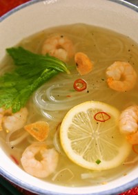 マロニーでベトナム風スープ