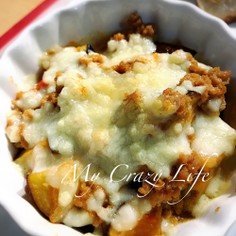 そぼろ肉リメイク♡ナスとトマトのチーズ焼