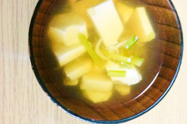 簡単 めんつゆで しらすと豆腐の汁物 レシピ 作り方 By Yo1125 クックパッド
