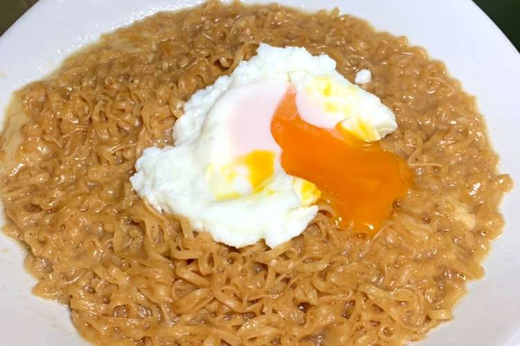 濃厚 チーズと卵のチキンラーメン レシピ 作り方 By キリ茶 クックパッド
