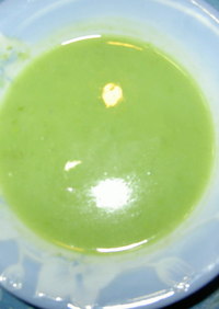 グリーンピースと新玉葱の春スープ