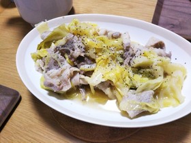 豚バラキャベツのお手軽塩レモン蒸し