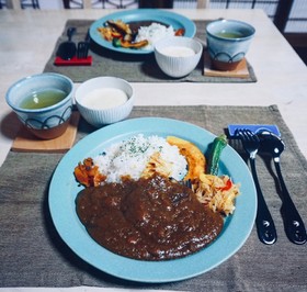 牛テールで作るビーフカレー
