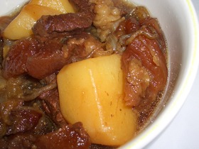 トロトロ☆とろける牛すじの肉じゃが
