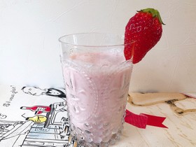 ちょっと贅沢な朝に!いちごスムージー