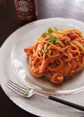 スリラチャトマトクリームパスタ