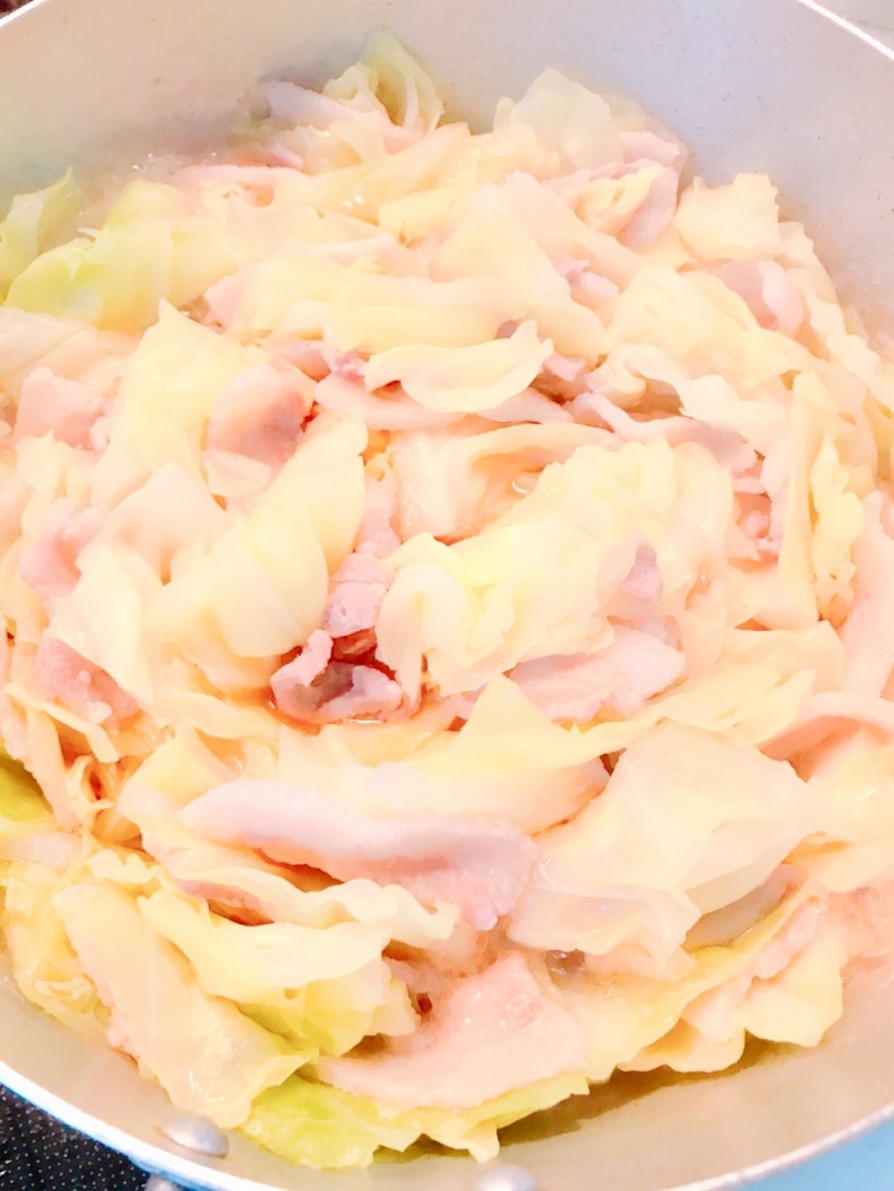 簡単時短☆豚肉と春キャベツミルフィーユ鍋の画像