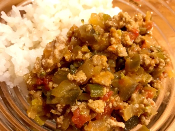 トマト缶でつくるキーマカレー