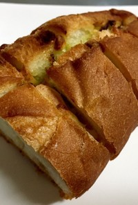 バジルチーズフランスパン