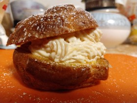紅玉アップルカスタードシュークリーム