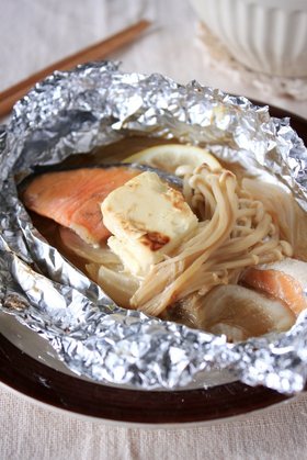 クリームチーズのっけ「鮭のホイル焼き」
