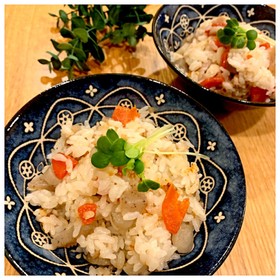 生姜味の鶏肉とゴボウの炊き込みご飯