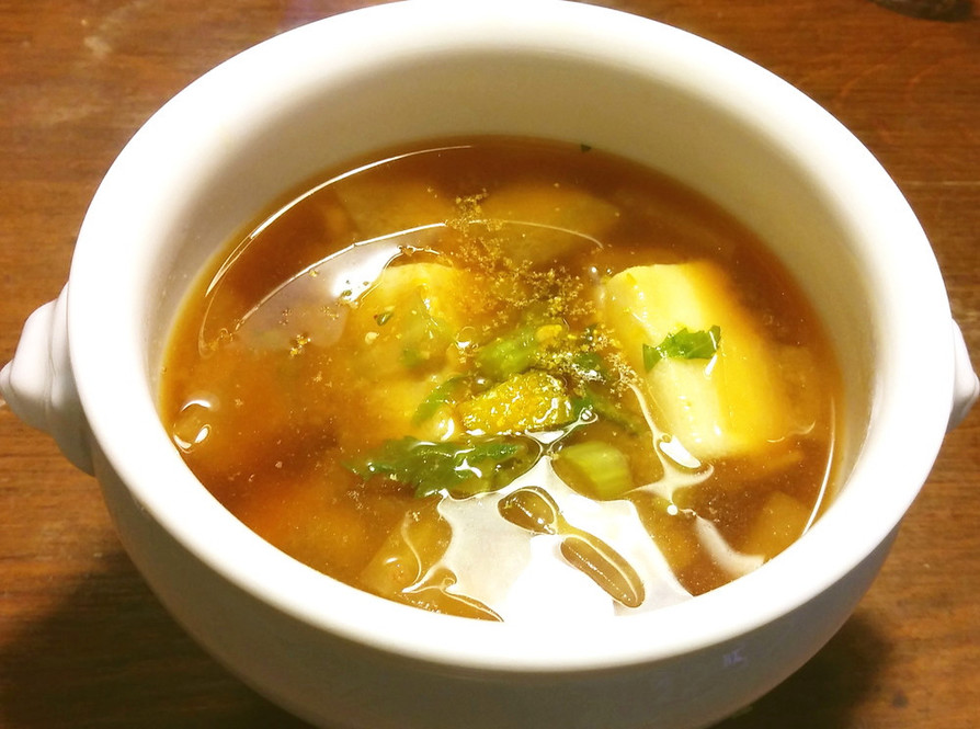 大根と高野豆腐の酒粕入りのお味噌汁の画像