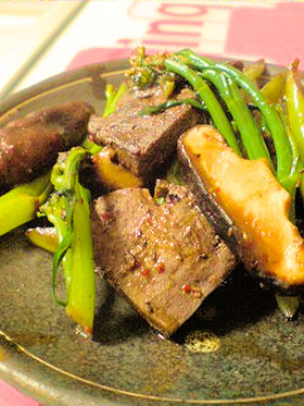 レバーと椎茸の炒め物