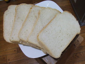 バタートーストでサクッ♪HBホシノ食パン