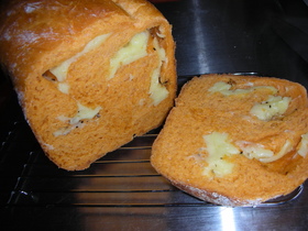 HB使用。トマトチーズ☆パン