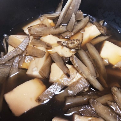 簡単！鯛のアラ出汁で作る豆腐と根菜の煮物の写真