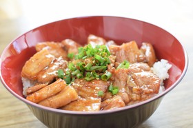 ~十勝帯広~テリっと美味な本格豚丼!
