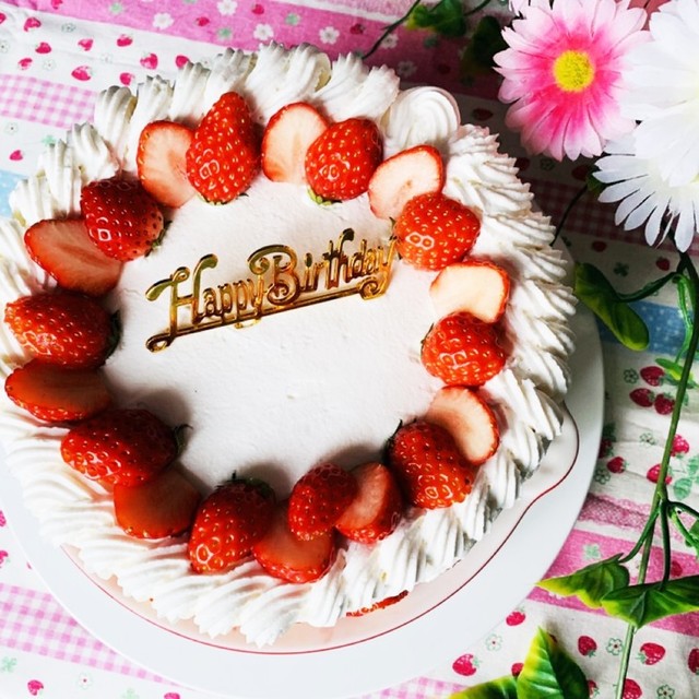 22年激安 あかりが灯る 葉っぱイチゴのケーキ ウェルカムボード
