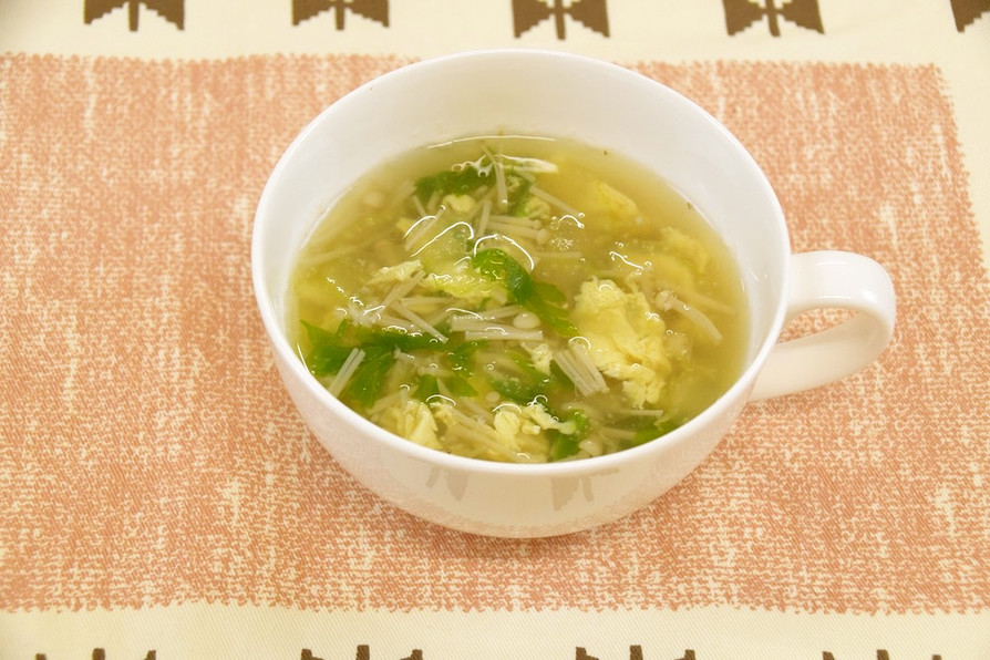 セロリとえのきの卵スープの画像