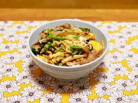 めんどくさい日の簡単豚肉の卵とじ丼