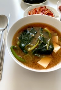 【韓国家庭料理】ほうれん草の味噌汁