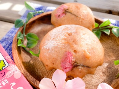 桜の豆乳蒸しパンの写真