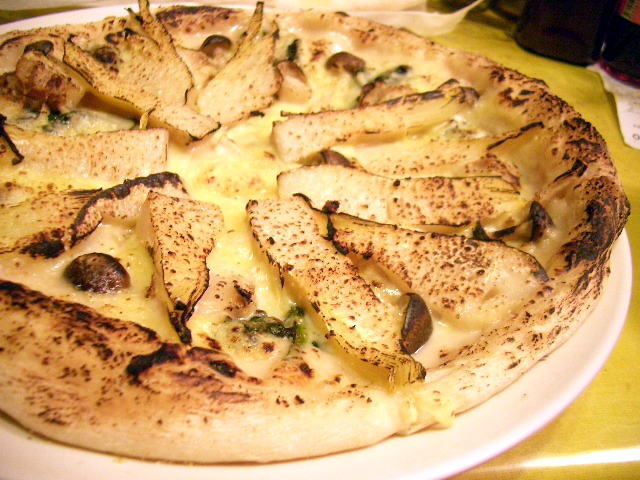 炙りたけのこと菜の花とホタテのピザの画像