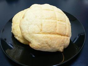 白神でメロンパン