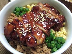 三色丼on照り焼きチキン☆
