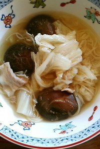 干し椎茸と白菜の、中華風超美味なべ・扁炉