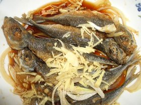 めんつゆでお手軽味付け♪小鯵の南蛮漬け♪