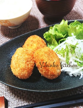 肉じゃがリメイク☆ゆで卵入り甘辛コロッケ