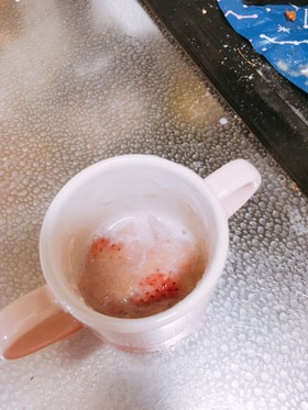 離乳食後期 いちごバナナミルク
