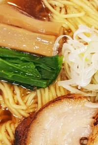 サリ麺deずぼら醤油拉麺