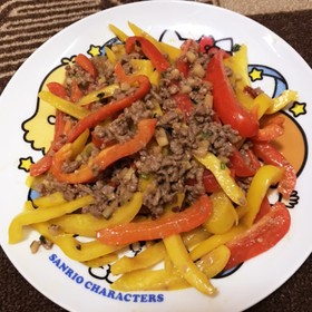 ✿パプリカの肉味噌炒め✿