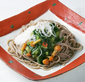 簡単♪国産野沢菜なめこのぶっかけそば☆